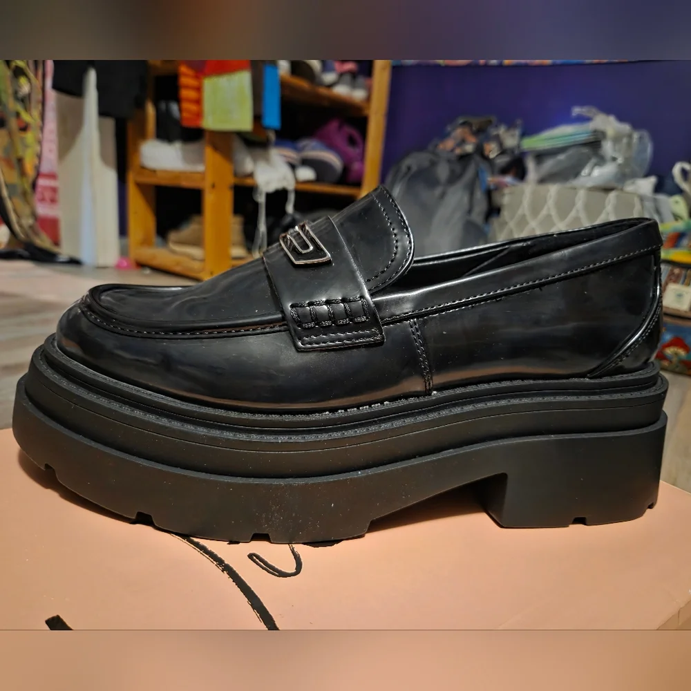 Wild Pair Nelley Platform Lug Sole Platform Loafers - Picture 11 of 14